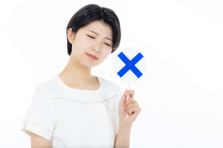 マウスピース矯正で失敗した例のイメージ