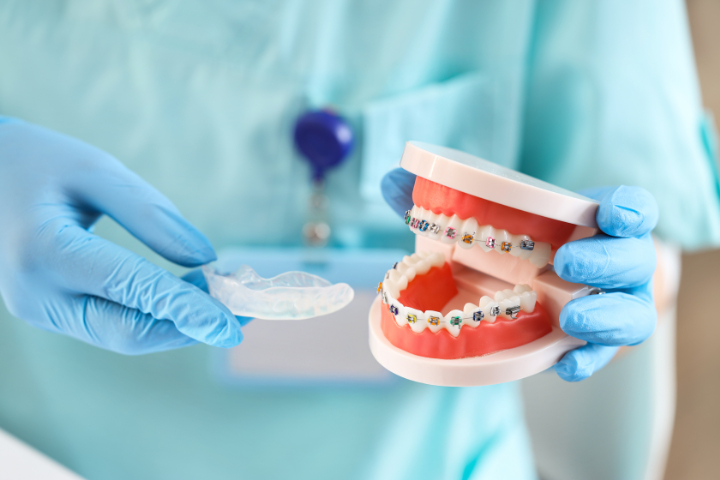 歯列を矯正するための装置