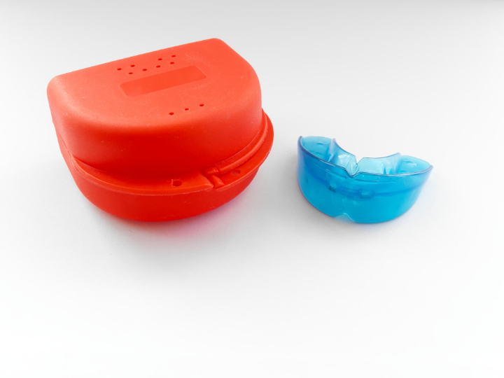 プレオルソのマウスピースとケース