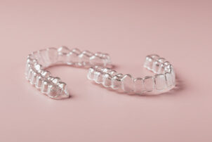 歯の矯正に使用するマウスピース